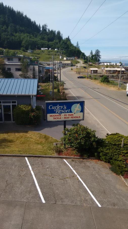 Curley'S Resort & Dive Center Sekiu Екстериор снимка